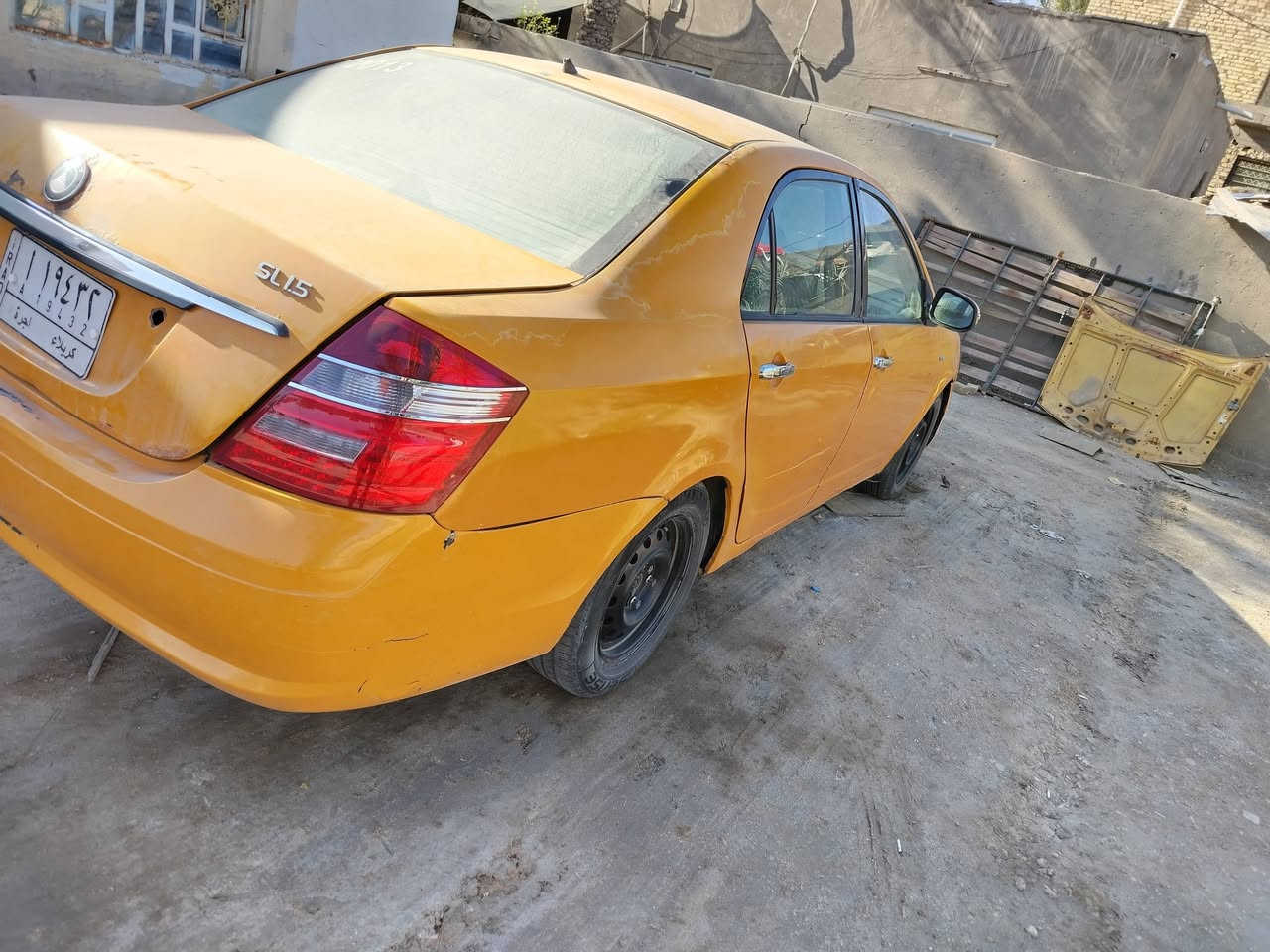 سلام عليكم جيلي مديل ١٢ جاهزه مكينه كير حداديه تخم تاير دوشمه مكينه وكير كفاله تخم تاير  جاهزه. سياره  سنويه جديده هزه جديده مشروع وطني  سياره كفاله من ضربه 
 مكان ديوانيه. سعر ٣٧ 
***********
