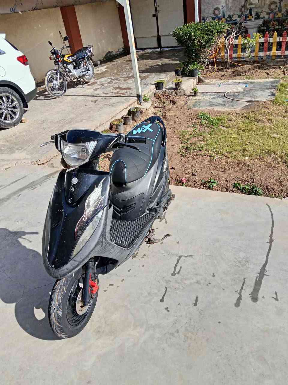 للبيع ماكس عدله خير من الله كهربائية كله شغاله ختم واحد مكينه خير من الله صارنصه صجميه شلعه ومعدله الشراي يتفضل خاص او الاتصال على رقم ***********
