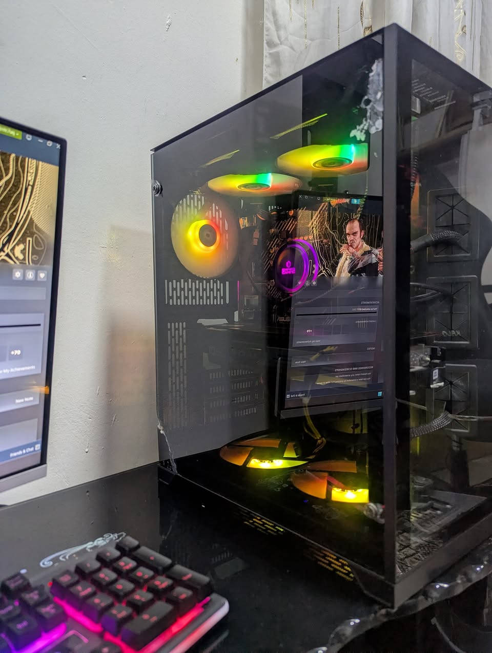 كيس يشتغل كل العاب قواء سعر مع توصيل قفل 550الف فقط كيس 
6Cores/ 12Thread i5 10400F معالج 

Liquad Cooler 240ML RGB تبريد ماء 

M.B H510 Asus Prime مدبورد 

RAM 16GB DDR4 (8×2) رام 

GPU: GTX 1060 6GB INNO3D 3FANS GAMING OC كرت

Storage: M.2 128GB +HDD 500GB هارد 

PSU 700W Aigo RGB بور سبلي 

CASE Xigmatek + 5FANS RGB كيس


**إذا كنت صاحب هذا الإعلان وتريد حذفه لأي سبب، رجاءا أرسل رسالة إلى الدعم الفني**