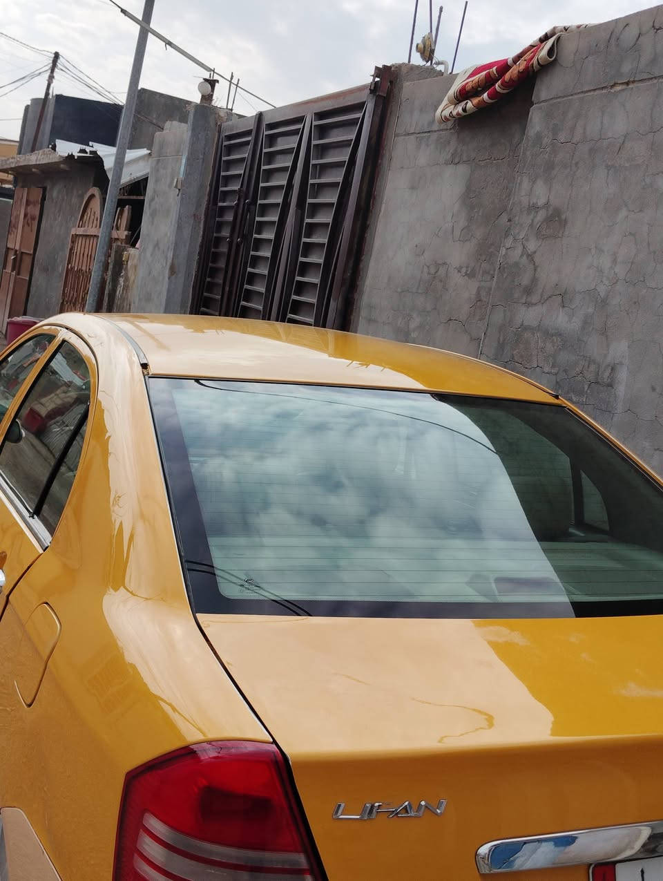 سلام عليكم 
ليفان 2012 مابيه اي حادث 
مصفرة هيئة وغرامات 
رقم بابل 
عنواني بابل مركز مدينة 
السعر 44وبيها مجال 
الاستفسار على الرقم ***********
