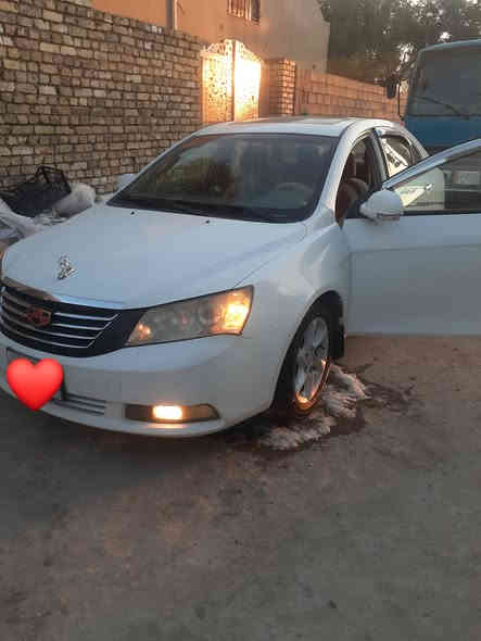 سلام عليكم سياره ام كرانت سياره نضيفه لا تبخير ولا تنقيص مكينه جديدة سعر سياره 65مكان سياره بغداد مدينه الصدر
رقم ***********
