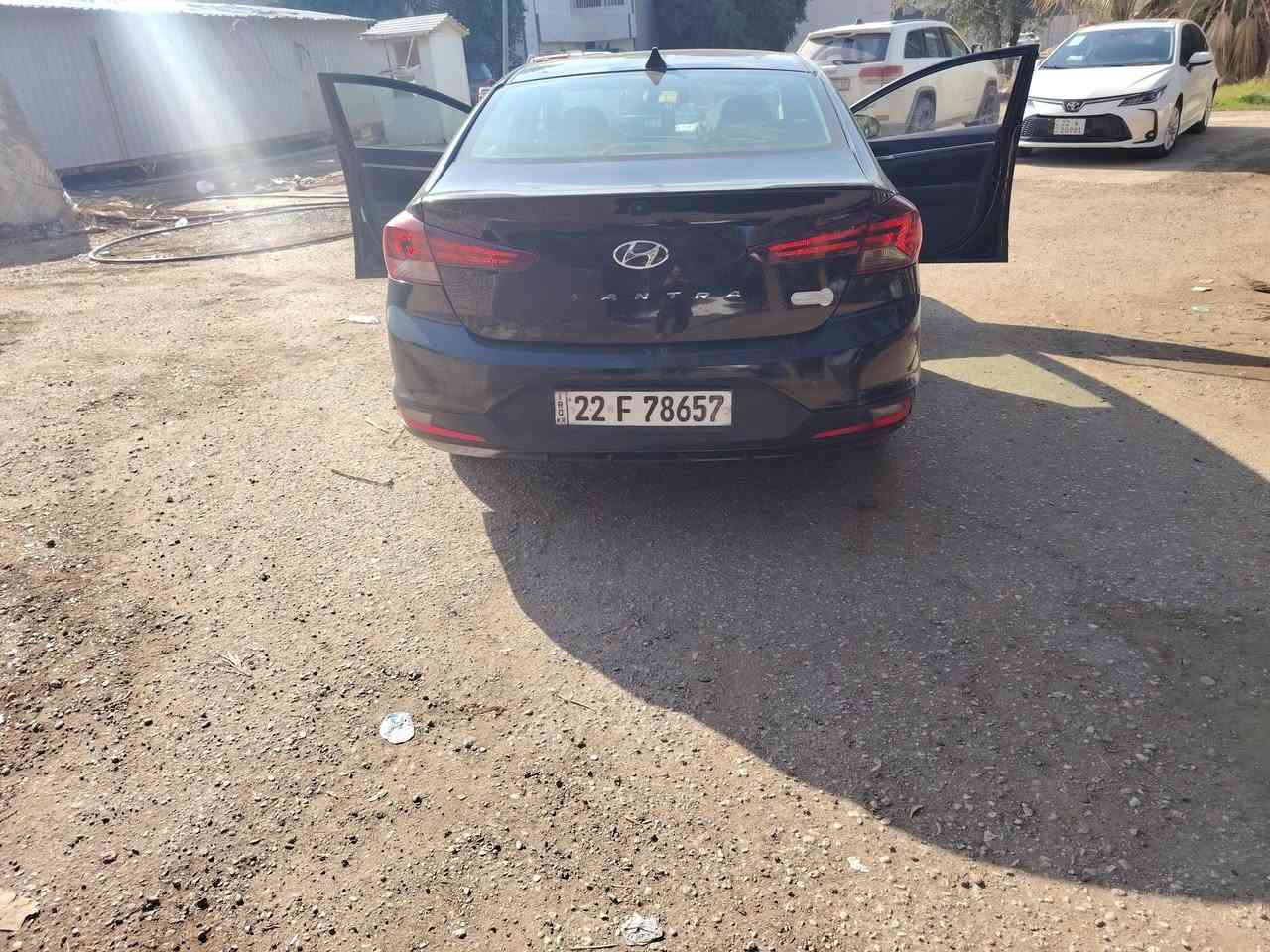 النترا موديل ٢٠٢٠ حادثها بنيد فقط
مكينة ٢٠٠٠ دوش كير at
تدفئة تبريد حساسات خلفية جانبية أمامية
وقوف ذاتي ✋
السياره ليبل واحد صور حادثها موجوده
السعر ١٢٢ 
***********
