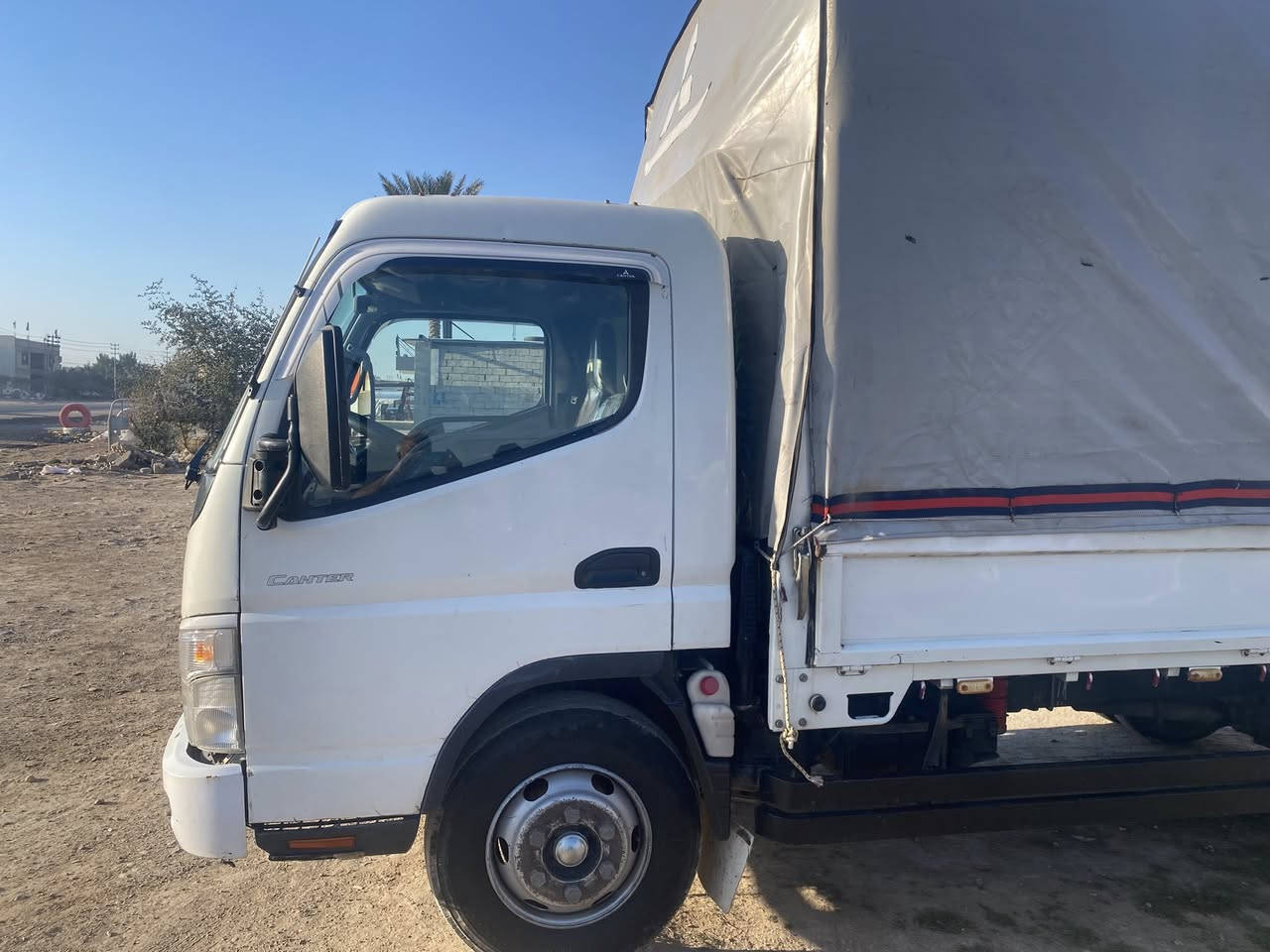 السلام عليكم من رخصت المشرف كنتر ٢٠١٦ رقم اربيل للبيع السعر ٢٢٠ رقم الموبيل *********** السياره مابيه صبغ وجاهزه للشغل
