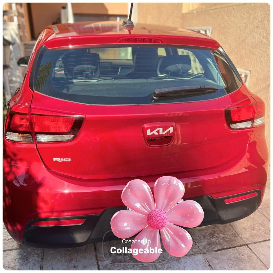 � للبيع كيا ريو 2022 بحالة ممتازة 🚗
Price 114
✅ محرك 1.6 لتر اقتصادي وقوي (120 حصان) DOSH
✅ استهلاك وقود ممتاز (اقتصادية عالية)
✅ شاشة لمس 8 إنش
✅ Apple CarPlay و Android Auto لاسلكي
✅ كاميرا خلفية واضحة جدا
✅ بلوتوث ومنافذ USB
✅ تحكم بالصوت والمكالمات من المقود
✅ مثبت سرعة (Cruise Control)
✅ مرايا جانبية كهربائية ومدفأة
✅ نظام الثبات الإلكتروني (ESC) ونظام منع الانزلاق
✅ وسائد هوائية متعددة للأمان بلادي 
✅ مقاعد مريحة ومساحة داخلية جيدة صندوق عملي وواسع
✅ماشية 15mi فقط
✅ تكييف ممتاز

📌 السيارة نظيفة جداً وجاهزة للاستخدام، لا تحتاج أي مصروف.حادثها بابين جهة السائق ومصلحة نفسها بدون دواخل.
📞 للاستفسار والمعاينة يرجى التواصل على الخاص أو الاتصال***********
