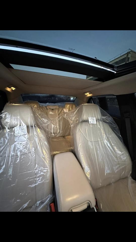 السلام عليكم
اوباما 2016 كلين تايتل كفالة عامة وارد كندي
فول مواصفات 1/1 300 C 
كشنات كهربائي ستيىن كهربائي كشنات حار وبارد داخل بيجي 
مرايات قلاب ويه البك 
بردة خلفية 
بنوراما 
يدات كروم 
تشغيل عن بعد 
ويل مكسيكي اصلي تخم تاير جديد 
سيارة جديدة وجاهزة من كلشي 
سيارة كفالة داخل العراق وخارج العراق 
لون مميز صدر الحمام / لايتات زنون لد ثلجي 
ماشيه 68 الف ميل حقيقي 
تو ويل محرك 3600 6 سلندر 
رقم شمالي وكالة او تحويل حاضر 
# السعر 238 وبيهه مجال 
للاستفسار ***********
مكاني : البصرة / شط العرب
