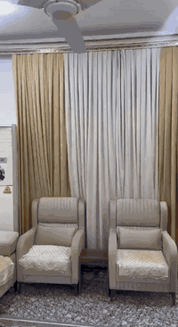 بيت للبيع مساحه 200 متر بناء حديث المكان ميسان ابو رمانه بضهر جامع بيت مخيلف السعر 200 وبي مجال 

    الاستفسار ‏‪***********
                  ‏‪***********‬‏
