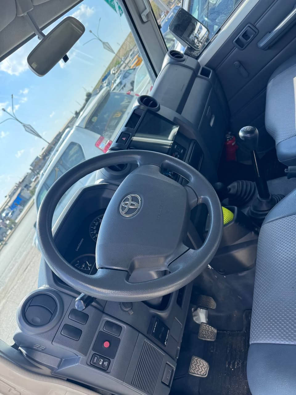 Toyota Land Cruiser LC
تويوتا شاص 
موديل 2020
محرك گاز گاز
كير عادي
دبل قماره
دبل تانكي
ماشيه 50 الف
السياره جديده بمعني الكلمه
تايرات شركه
مكفوله كفاله عامه
سعر(335$)
***********
