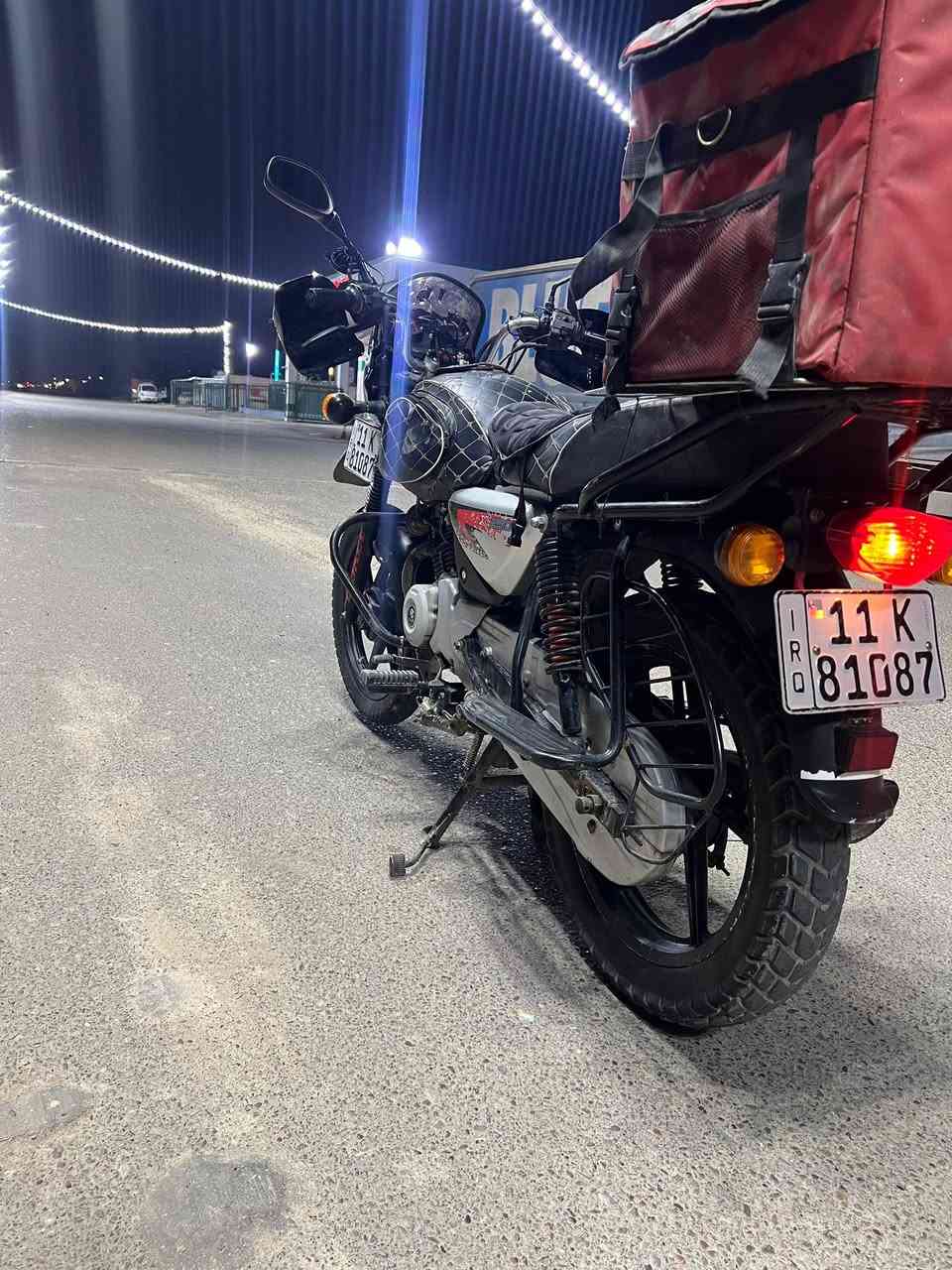 سلام عليكم دراجة بوكسر مديل ٢٠٢١ بأسمي شرط تحويل دراجة جاهزة ونضيفة گبل شغل وطلع مكينة خرسة سعر ١,٨٥٠,٠٠٠ 
رقم إنكليزي جديد
العنوان : بغداد 
رقم الهاتف: ***********
