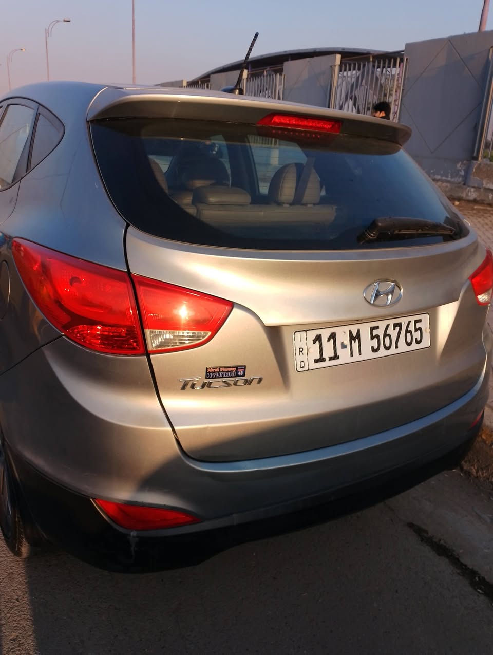 توسان موديل 15 امريكي حادث بنيد مصبوغ السعر 128مجال قليل العنوان بغداد الحبيبيه قرب  ساحة الحمزه ت ***********
