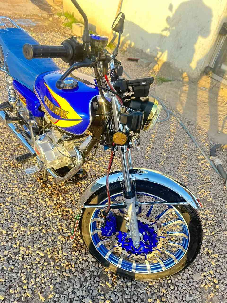 دراجه 2025 للببع ويرهم مراوس حسب القناعه وصلت 725 دراجه بعده وضع شركه ماشيه الفين و600 وقابله لزياده  اوراقه وسويجات وبصمات مكاني القائم حصيبة ***********
