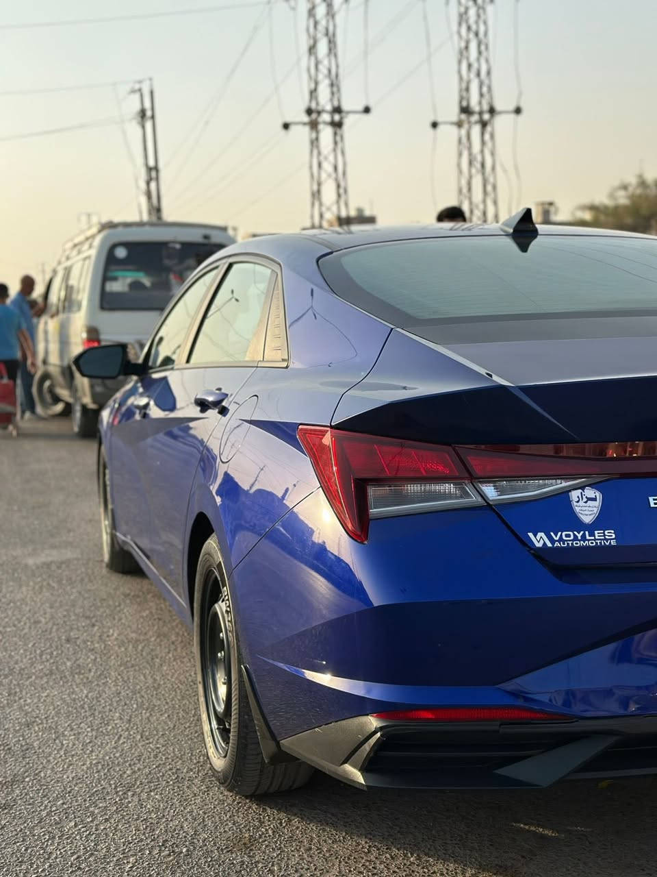 السلام عليكم 
هونداي الالنترا موديل 23 معوقين بغداد امريكي حادث جداً بسيط لا ايرباك ولا دواخل ولا صبغ فقط بارد مثل ما موضح بصوره سياره جديده بمعناه الكلمه كفاله من كلشي مواصفات خير من الله 
شاشه متصله بصمه وتشغيل عن بعد وصندوق ذكي عند الاقتراب كشنات تدفئه سايد بريك بصمه رادار امامي خلفي جانبي خروج عن المسار هواي مواصفات ب157 وبيها مجال بسيط  ***********
*********** واتساب
