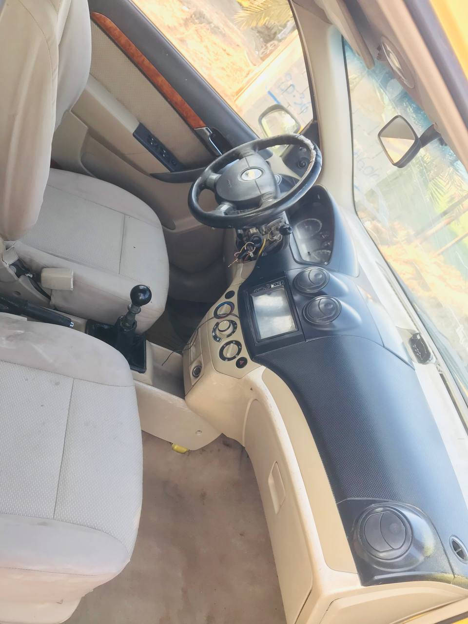 السلام عليكم افيو للبيع موديل ٢٠١٠ خليجي مفتوح بيهه ضربه بالجاملغ الخلفي عليهه هيئة بيهه قاصر واحد السعر ٣٠بيهه مجال مكان السيارة نجف ناحية القادسية
***********
