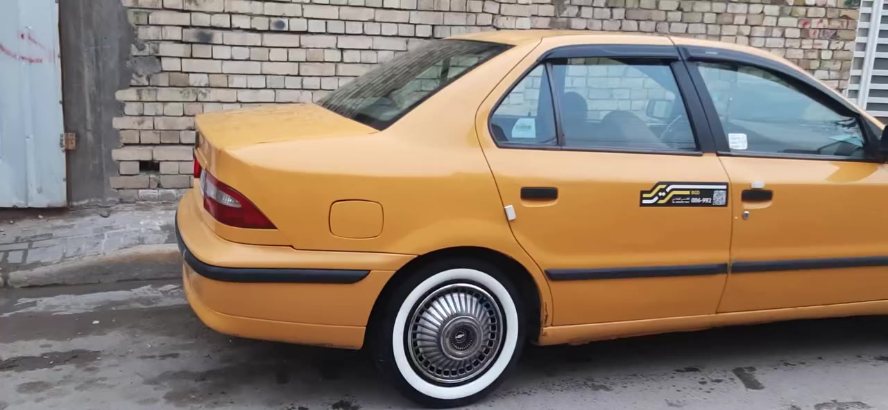 سياره سمند ناطق 2012 سياره بدون ضربه ولا صبغ ولا معجون  فقط الجاملغ الامامي اليمين مبدل كهربائيات إشارات كلها شغاله كير مكينه كفاله تخم تايرات تبريد فقط غاز عوزه مصفره هيئه وغرامات رقم بغداد انكليزي  كما موضح بل صوره مكان بغداد منطقة العبيدي  سعر ٤٥ وبيها مجال بسيط  تحويل نفس اليوم الاستفسار الاتصال على الرقم ابو علي***********
