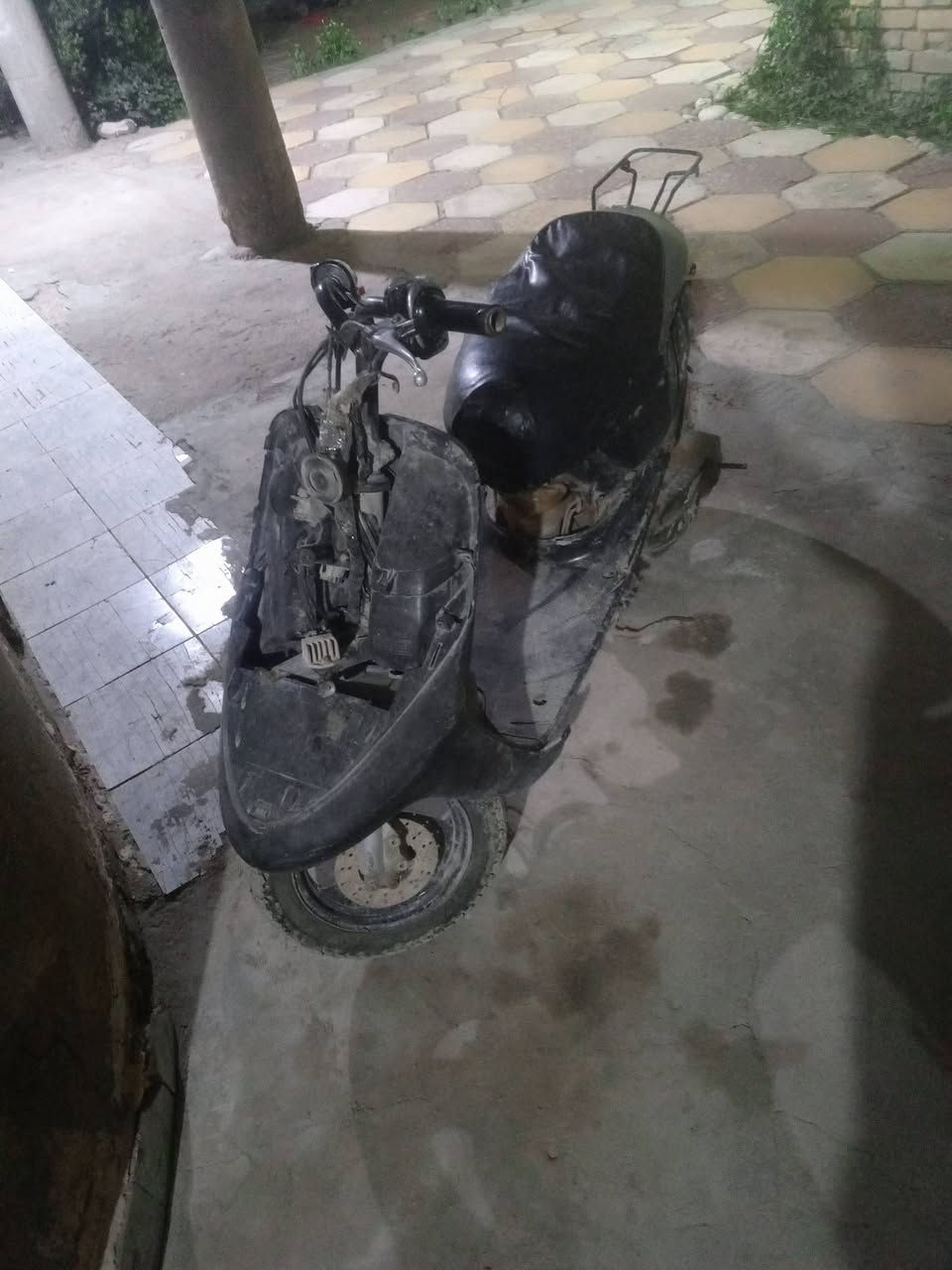 دراجة منغولي فحل للبيع كوم حديد سعر خمسين ألف قفل ***********
