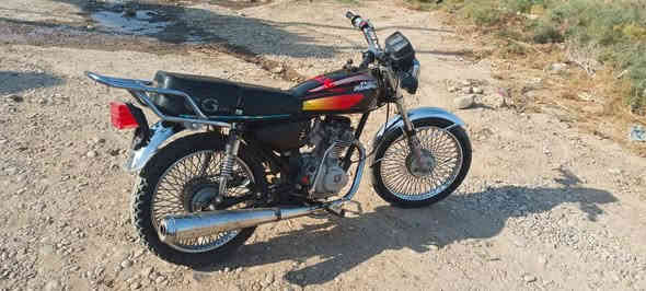 السلام عليكم. موطور تايگر للبيع
الگشر نظيف گدام العين المحرك يحتاج تعمير. 
موديل 20. السعر. 150 الف. ***********
العنوان الشرقاط شارع 20.
