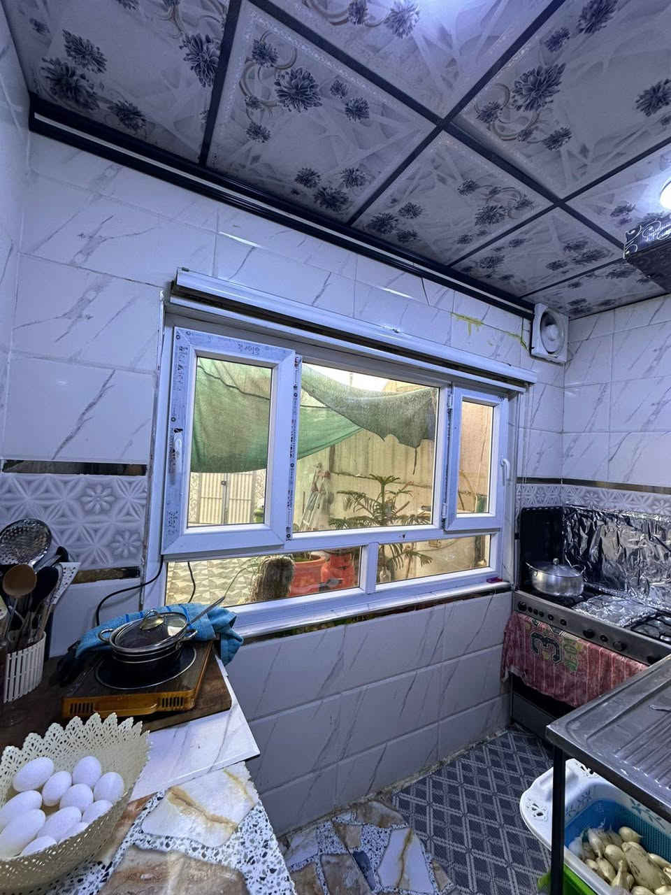 #عروض_مكتب_عـطـاء_الموصل
شقة منفردة للبيع
موقع: شقق الخضراء، قرب جامع المعافى
- 4 بيوت عن جامع المعافى
- قريبة على مدرسة الكون الابتدائية وثانوية الدجى
مساحة: 123 متر
محدثة بالكامل:
- مجاري
- سيراميك
الطابق الأرضي:

- استقبال
- هول
- مطبخ
- حار وبارد
- صحيات عدد 2
الطابق الثاني:
- 3 غرف نوم
- حمام
- السطح بي بيتونة
السعر: 95 مليون
بيها مجال 

***********

***********

***********
