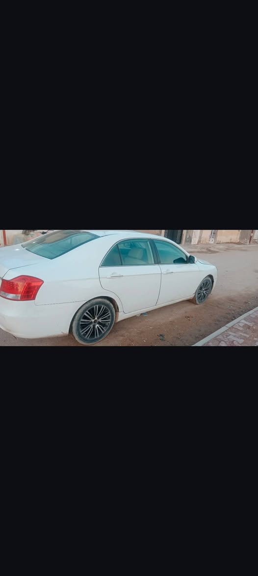 السلام عليكم جيلي ام كراند الحجم الكبير سياره جاهزه تبريد تدفئه كير ومحرك جدد توني مبدلهن حداديه شاشه تاب كامره سياره جاهزه مابيه اي نقص تراي وين ميعجبك السعر 50 تفاصيل اتصال عل رقم ***********
