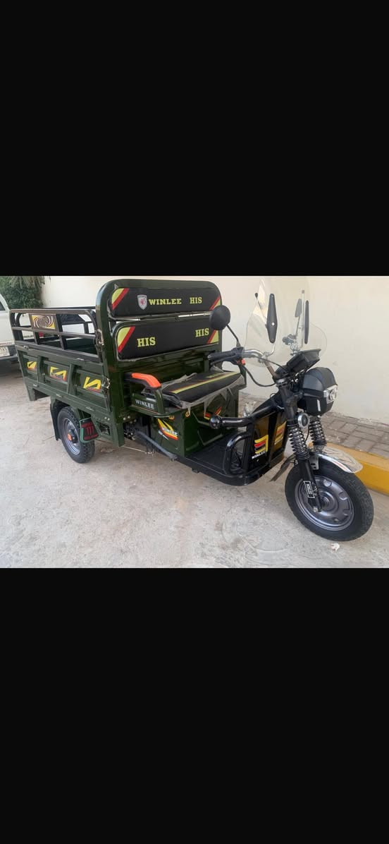 السلام عليكم طرطوره شحن حجم كبير نظيفه للبيع للاستفسار الاتصال على الرقم ***********  واتساب موجود
