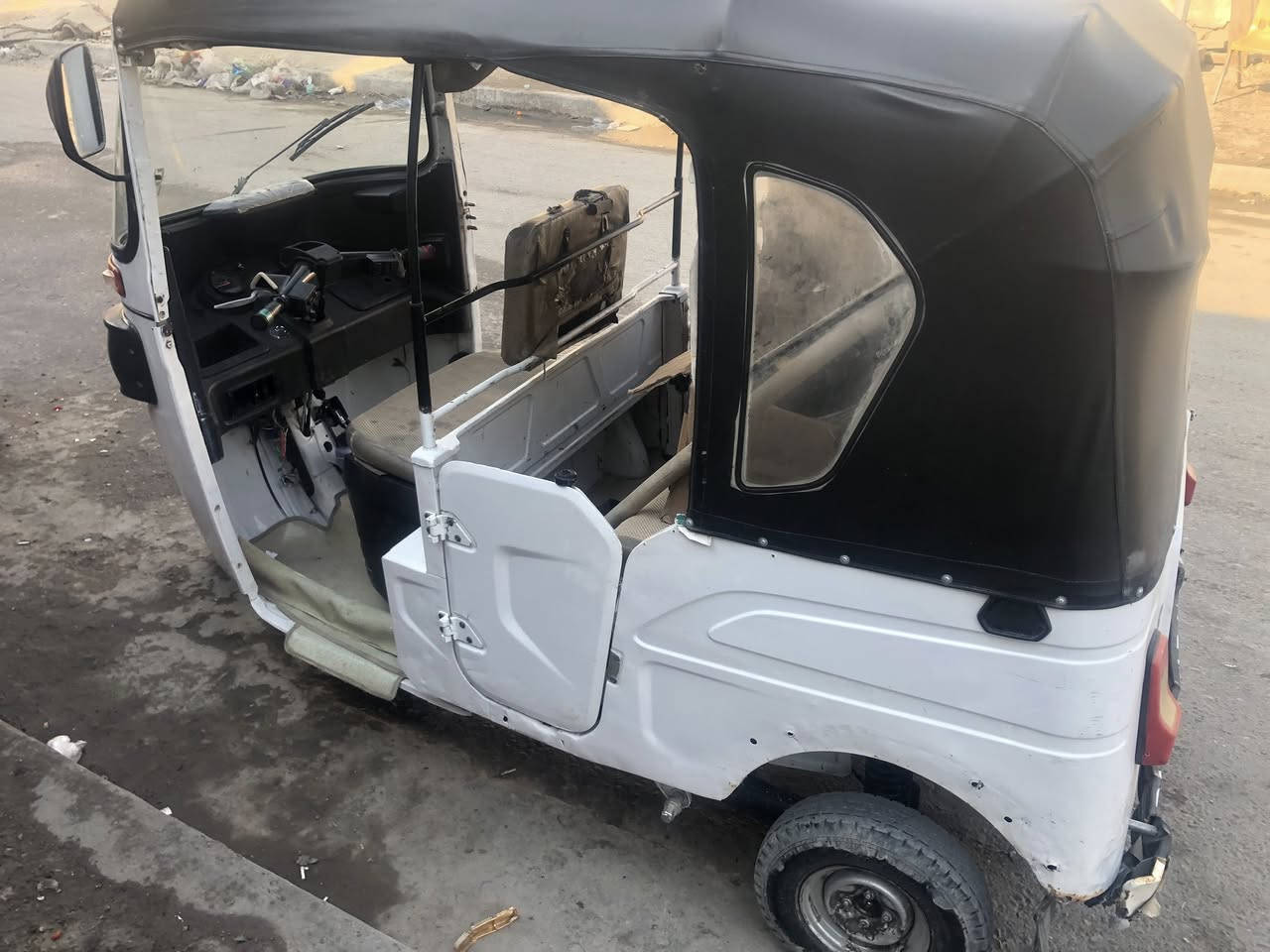 لسلام عليكم تكتك 2021 رقم وسنوية وهزه كلة جديد محرك خير من الله تاخذها للشارع گبل مصبوغة اماكن بسيطة بس جماليه مكاني بغداد حي الرحمة ‭0773 665 0462‬
متواجد فيس واتساب وتكدر تتصل 
السعر 8000
