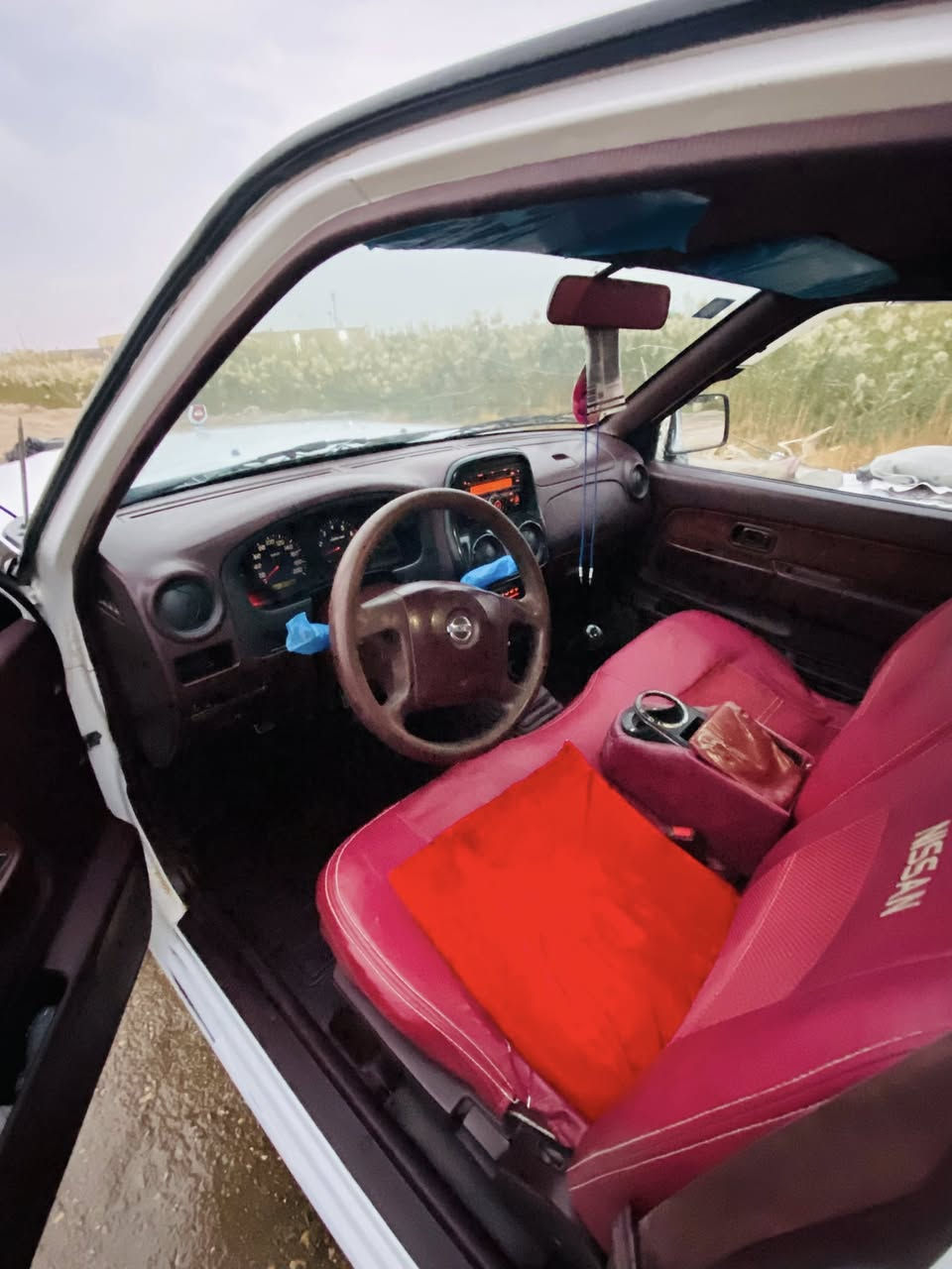 سلام عليكم نيسان البيع مكفوله كفاله عامه جاهزه رقم إنكليزي بسمي مداور ثاني يوم مكان السماوه الوركاء السعر 145وبيه مجال قليل حك الجيه ***********
