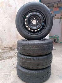 ١٥/٦٥/١٩٥ • رنك نظيف • تايرات نص عمر