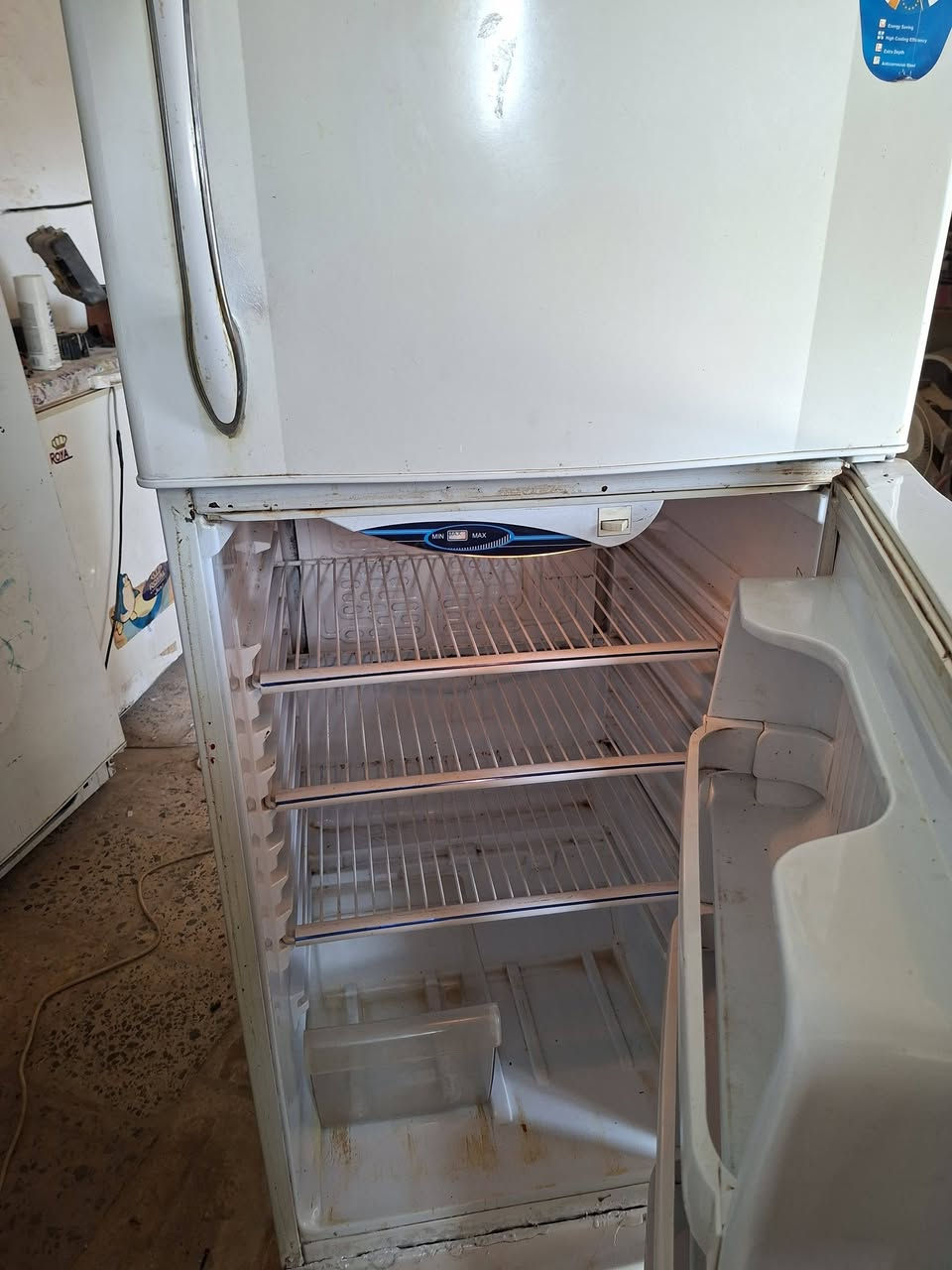 ثلاجه كونكورد لبناني اصلي ١٦ قدم شرط التجميد مع ضمان شهر سعر ١٣٥ ديوانية بدايه شارع ٦٠ الاتصال على الرقم ***********
