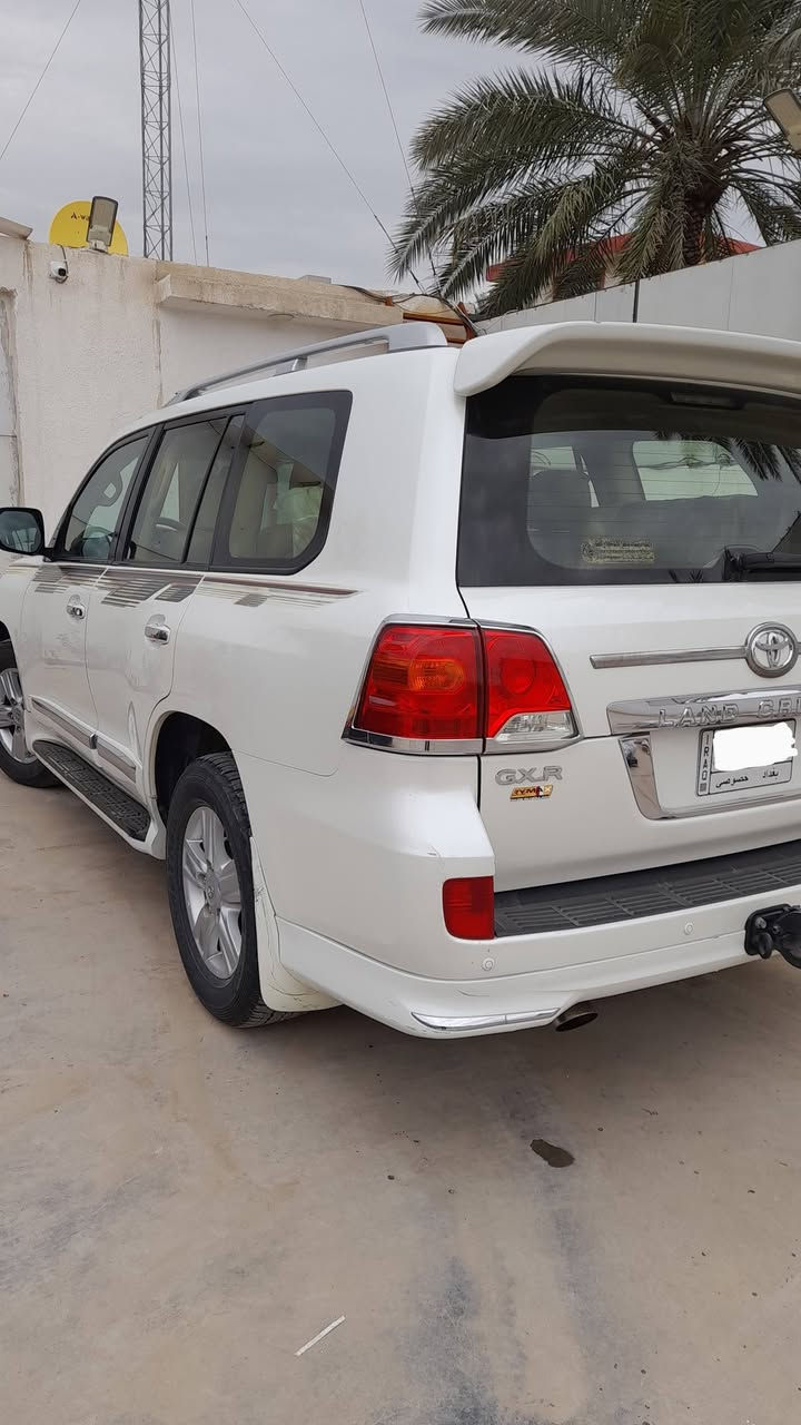 السلام عليكم
2014 بريميه بحالة ممتازة
السعر 4 شدات
كفالة گير ومكينة وحدادية وطخم تاير دنلوب
الاضرار بسيطه بارد وحار مثبت بالسونار مرفق مع الصور...
مواصفات البريم معروفه 
مكينه 6 سلندر 4000cc
بصمة تشغيل وابواب
حساس امامي خلفي 
كامره خلفية بالمرآة الوسطية استندر
تشغيل عن بعد
كشن كهربائي 3 دكم
تبريد 3 قطع
كشنات جلد بيجي 
فتحة سقف 
ثلاجة
وباقي مواصفات البريم المعروفه وكل شيئ مثبت بالصور
السيارة للجناي ممتازة وما تصرف عليها اي مبلغ
تحويل بأي وقت ومكان السيارة محافظة بابل
للإستفسار هذا الرقم ***********
