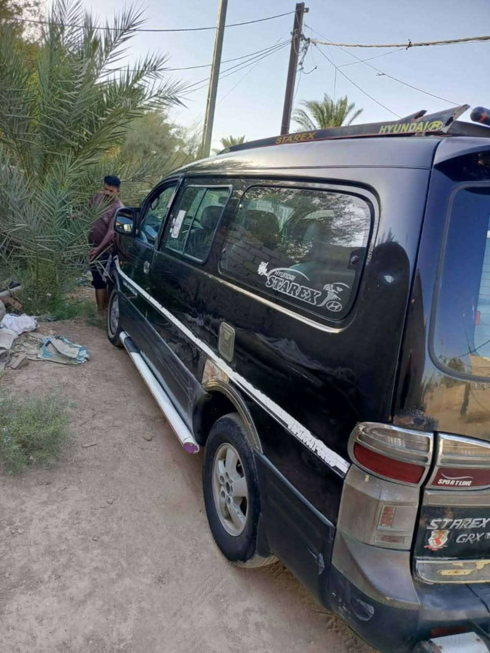 السلام عليكم 
2006 مفتوح 
رقم بغداد باسمي 
كفالة بيها بارد شوية 
مكينة مجفته قبل 5 أشهر 
حدادية حلوة 
السعر 70 وبيها مجال 
العنوان النجف ناحية القادسية 
للاستفسار ***********

