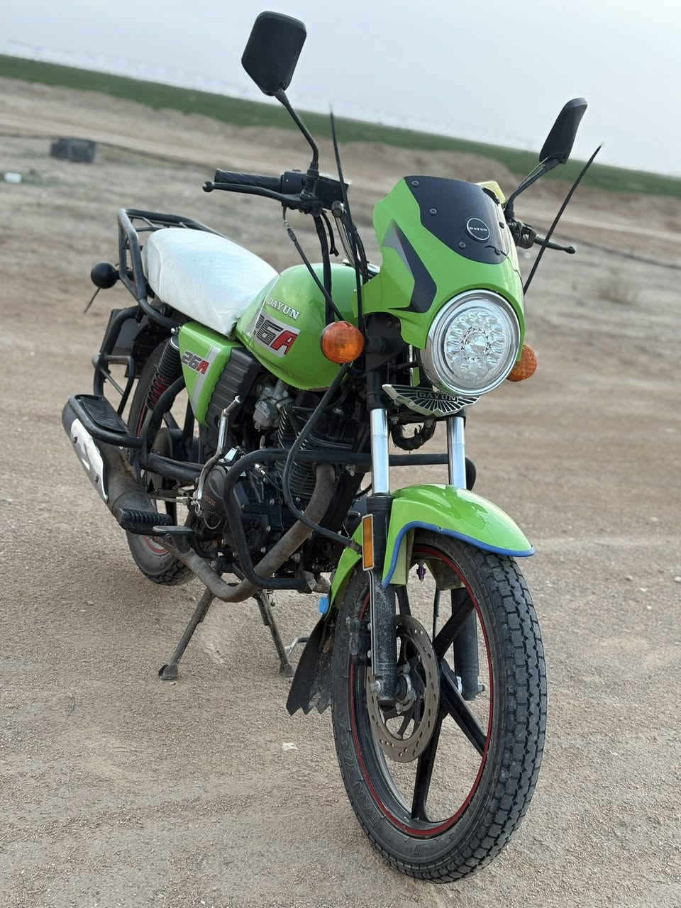 ‏سلام عليكم دراجة داي ون محرك 150 دي 23 سعرها 1800 ***********)
