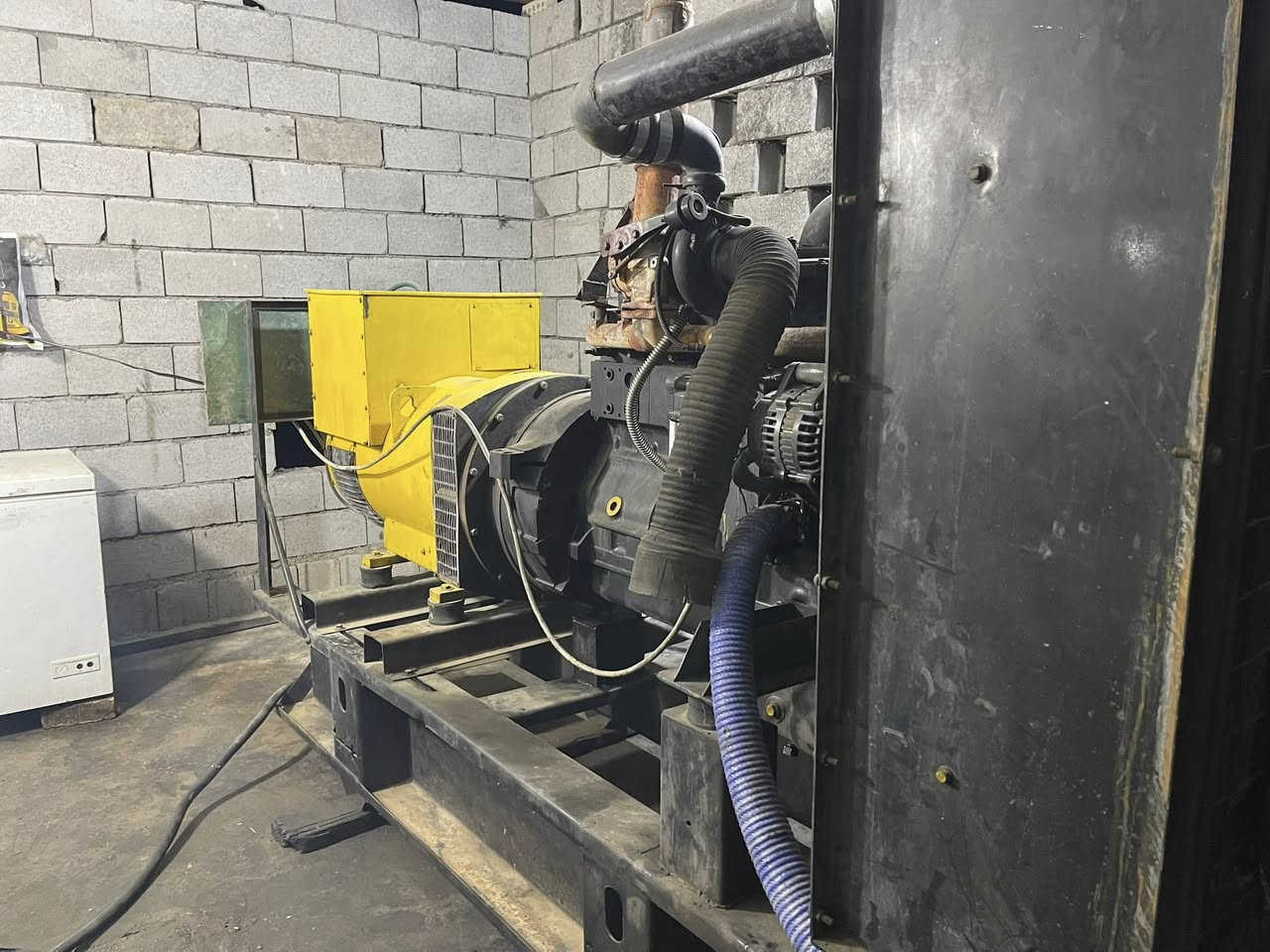 السلام عليكم
مولد كمنز 24 النضافه فول راس توليد 250 سبيد اوتو 
مراجعة الرقم ***********
الموقع ديالى
