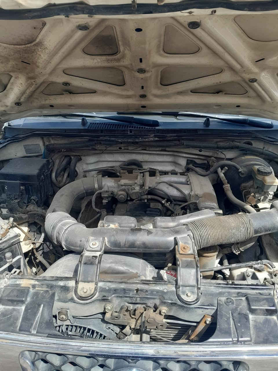 السلام عليكم بيكم نيفاره موديل ٩ محوره مكينه وكير ففتي ٣٠٠٠بيه تبخير اسياره مصبوغه احزام جماليه رقم اسلمانيه جديد سنويه بسمي تحويل مباشر اسعر ٧٥ وبيه مجال مكانه بغداد اشعب ***********
