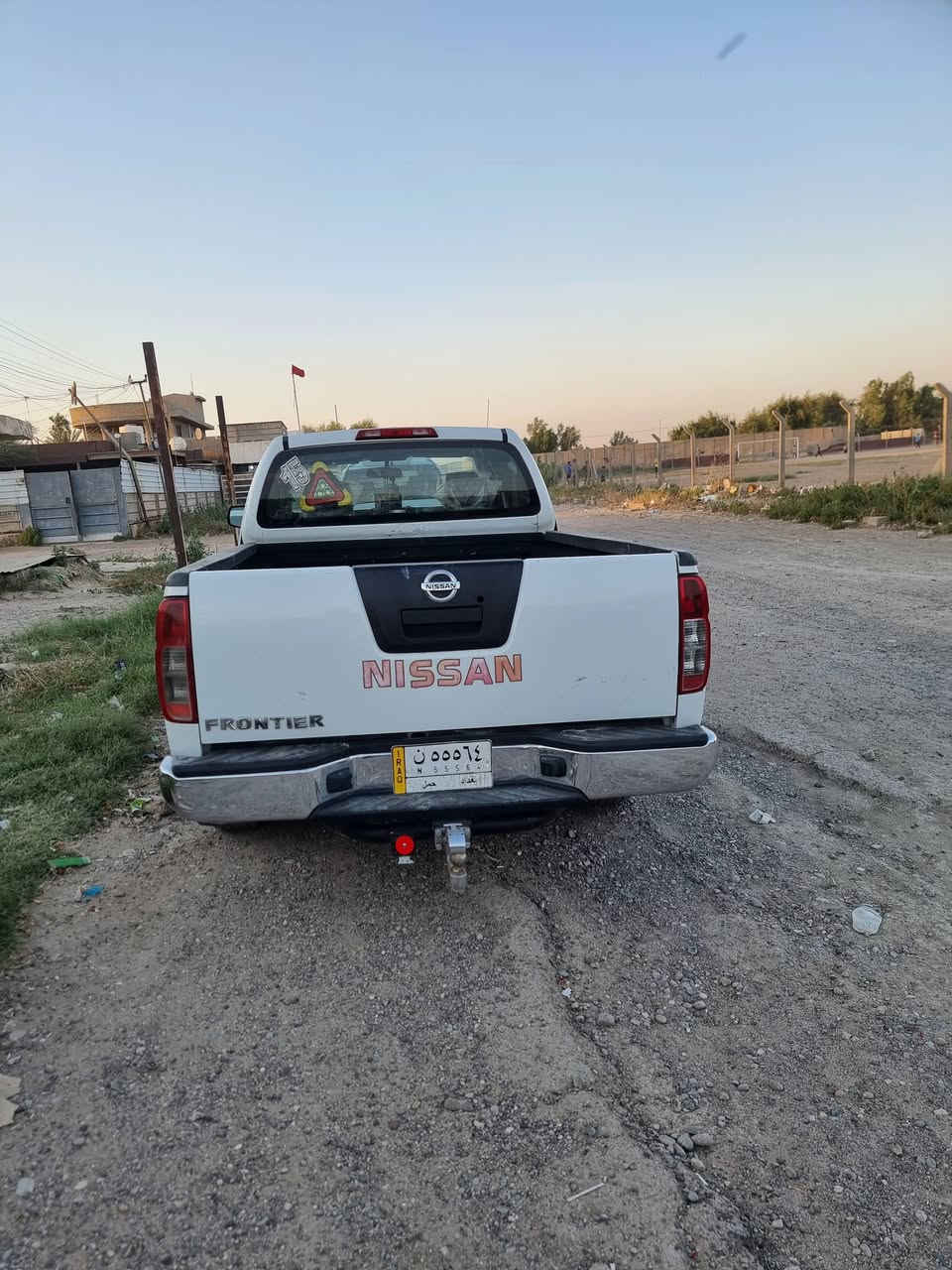 نيفاره ٢٠١٥ قماره وربع
محرك كير ضمان كشر حلو تبريد حلو 
شغال شرط تحويل .
***********
