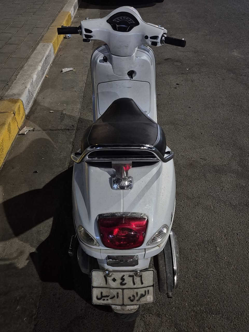 فيسبا للبيع حديد ايطالية 🇮🇹 مرقمة وكاملة من وكالة عجلة الخليج موديل 2024 للتواصل *********** مكاني بغداد الحرية
