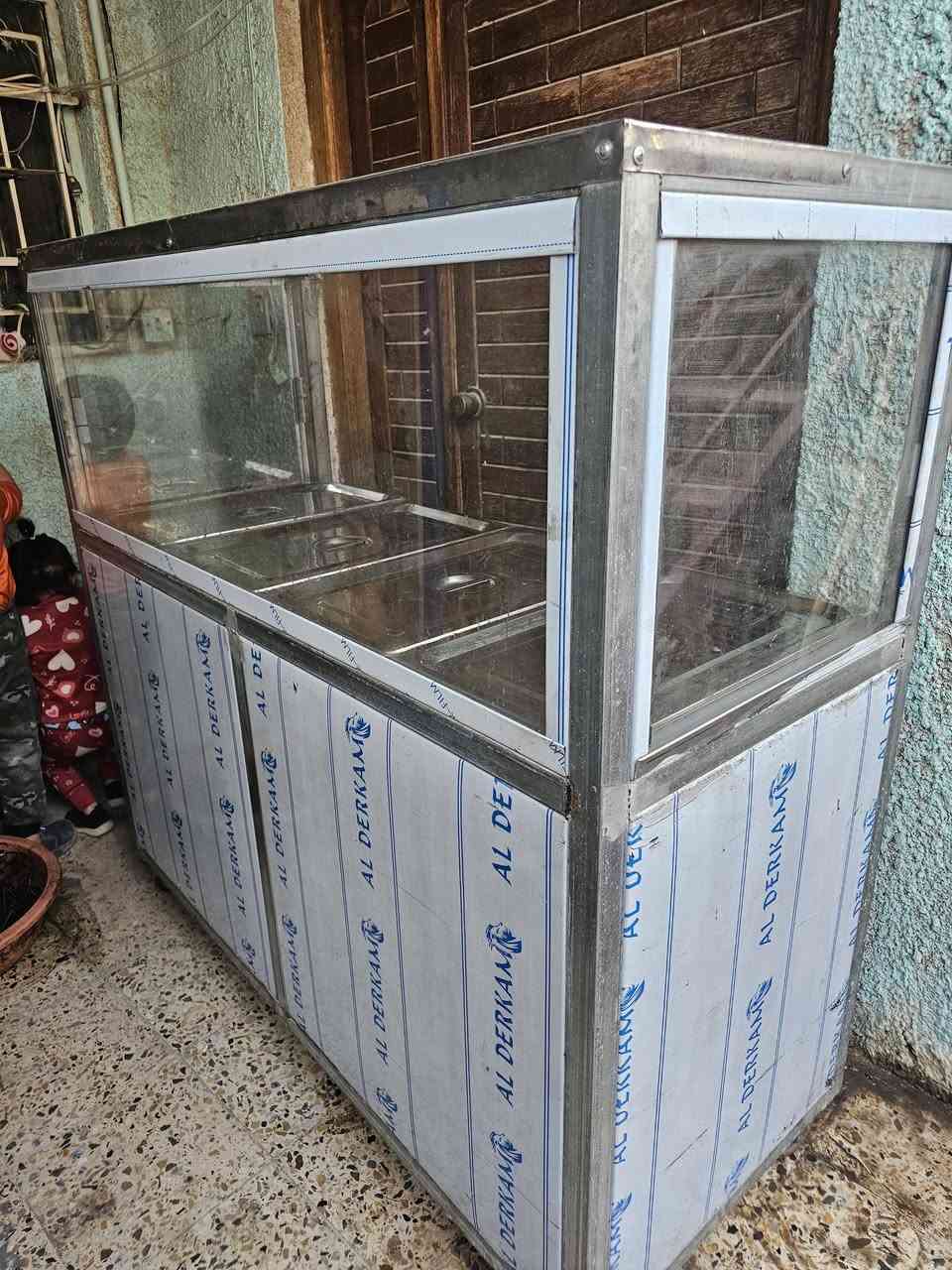 شواية دجاج وحماية اربع بلانك ومجمدة وبراد كلهن اب 750 الف ...***********
