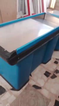 بغداد • ميز كاشير • رفوف جداري