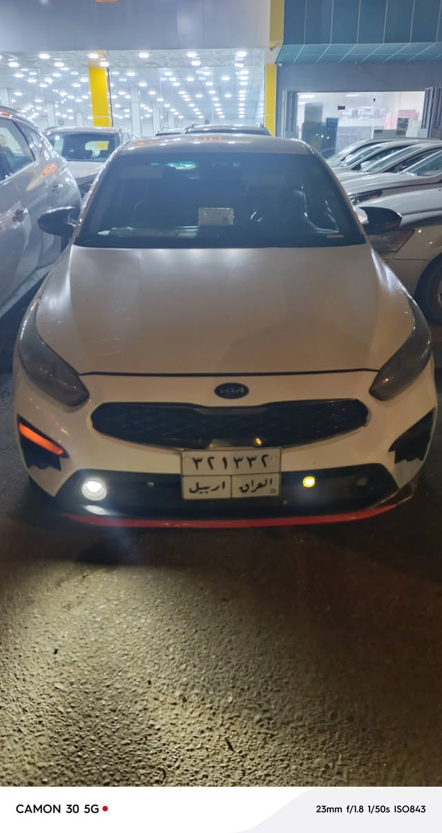 السلام عليكم للبيع كيا فورتي وارد امريكي السعر 110 وبيه مجال تفاصيل ناشر السونار 
هاتف‏‪***********‬‏
