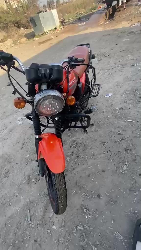 السلام عليكم دايوان سولنك للبيع موديل 22اوراق سكنر بي نواقص بسيطه السعر 750وبي مجال مكاني بعقوبه تقاطع القدس للاستفسار ***********
