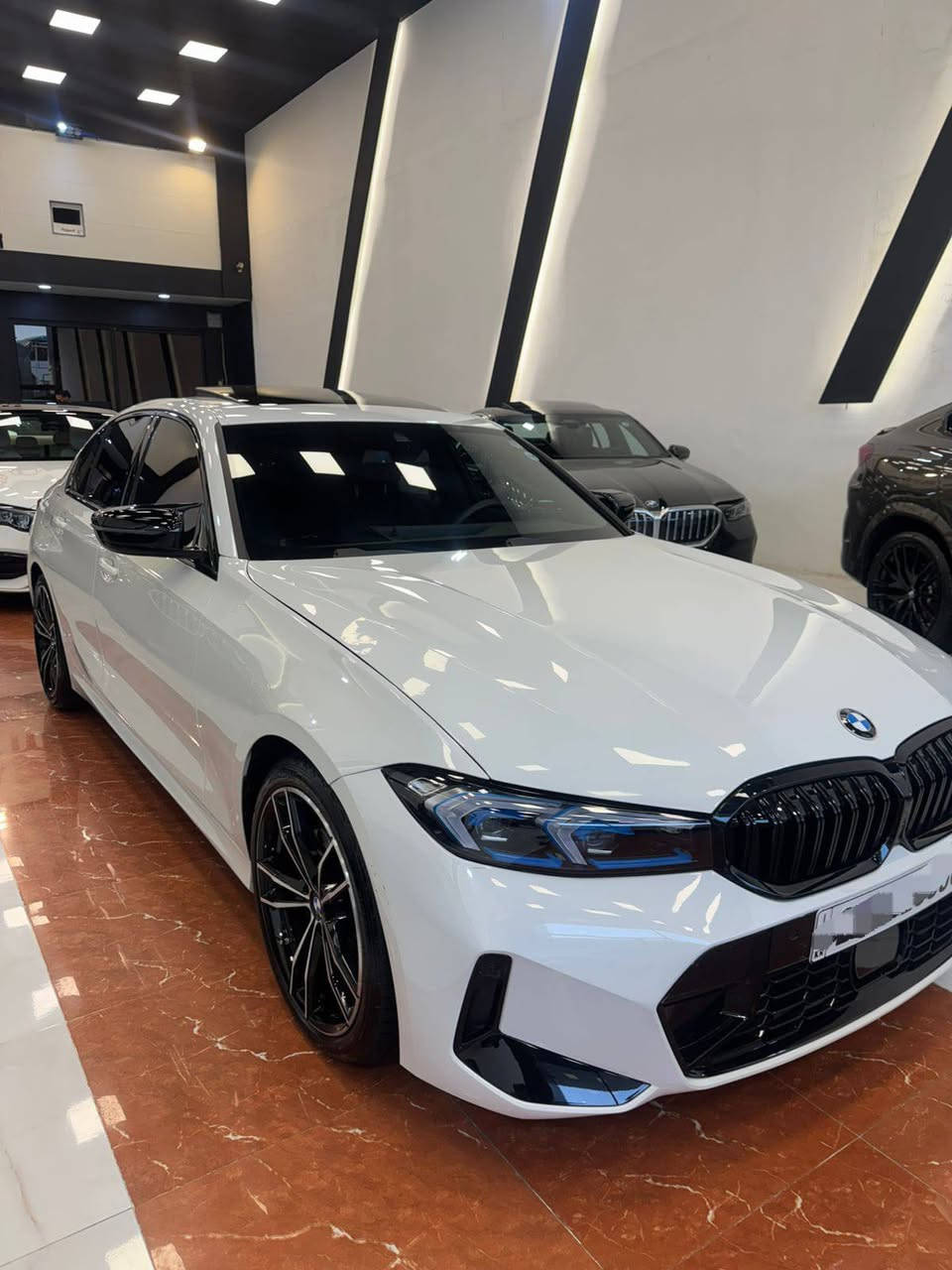 BMW 330i M PACKAGE 2024
V4 20-TURBO 
ژمارە هەولێر جاهیز 
6 هزار روشتووە 
نرخی 330 وەرقە و مجال
توزێک بونیت بویاغە 
بێ ناوگرتن 
ئێرباک سوکان و شان سیستەم 
شوێن هەولێر 
0751-2004-377
0772-818-6453 أربيل, العراق
