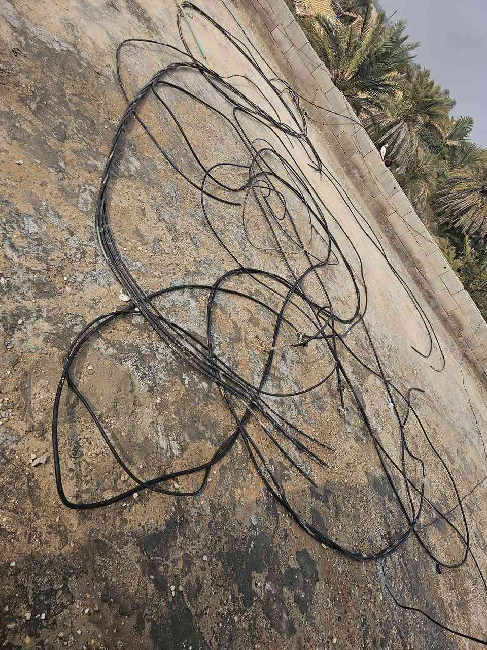 السلام عليكم كيبل ٣ طويات وحده ٨ متار وثانيه ١٢ متر ول ثالثه فوك ل١٥ لو ٢٠ متر المتر ب٩ وبي مجال شلع ابيعهنن شراي بيك خير ودلل رقم *********** @الجميع
