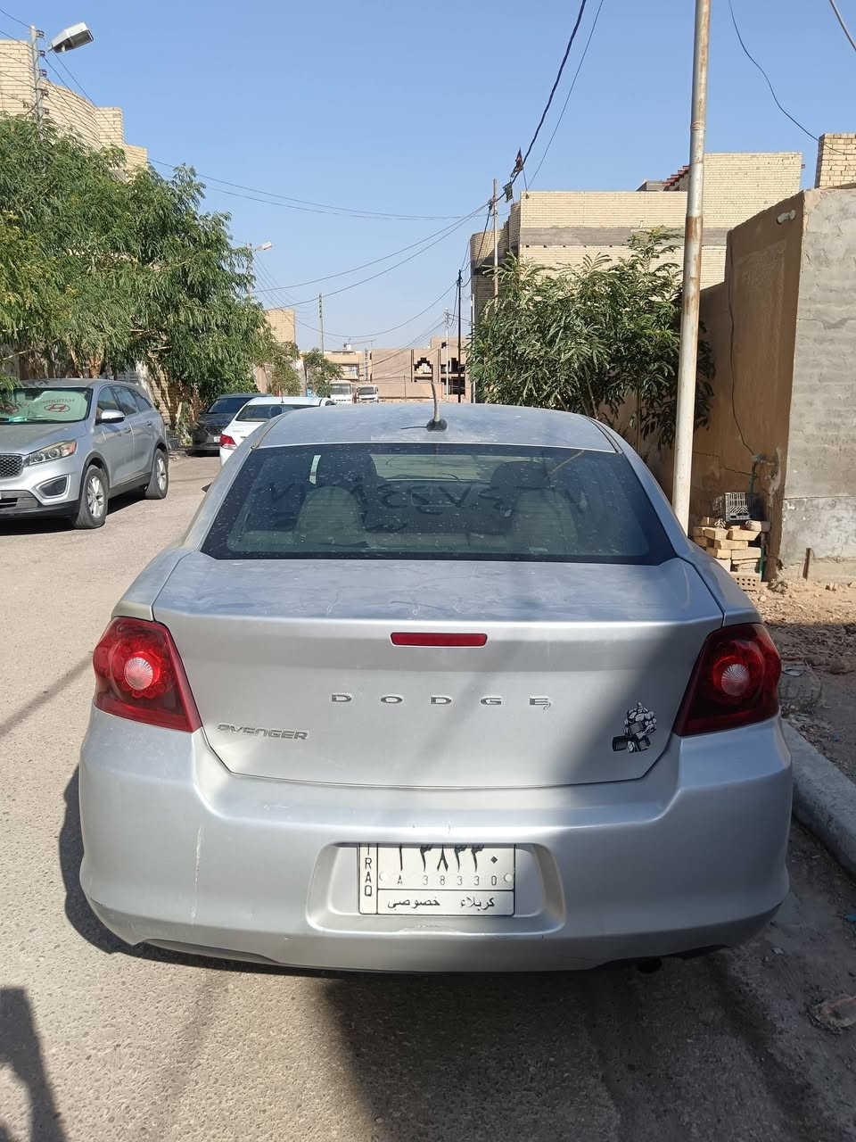 سلام عليكم
افنجر ١٢ سياره باسمي تحويل مباشر على ايدي من الشغل للبيت نقصه درايم و دبل امامي جهه السايق و كبريسر ينكصن من السعر ممسويها لان ما عندي وقت حتى اغسلها 

حداديه جديده

فريز تبريد جديد

تخم تايرات

غرفتها كلش نظيفه ننقصها حمام

كير و محرك ممتاز
 السياره ماشيه ١٣٠
السعر ٦٠ و بيها مجال بسيط

***********
