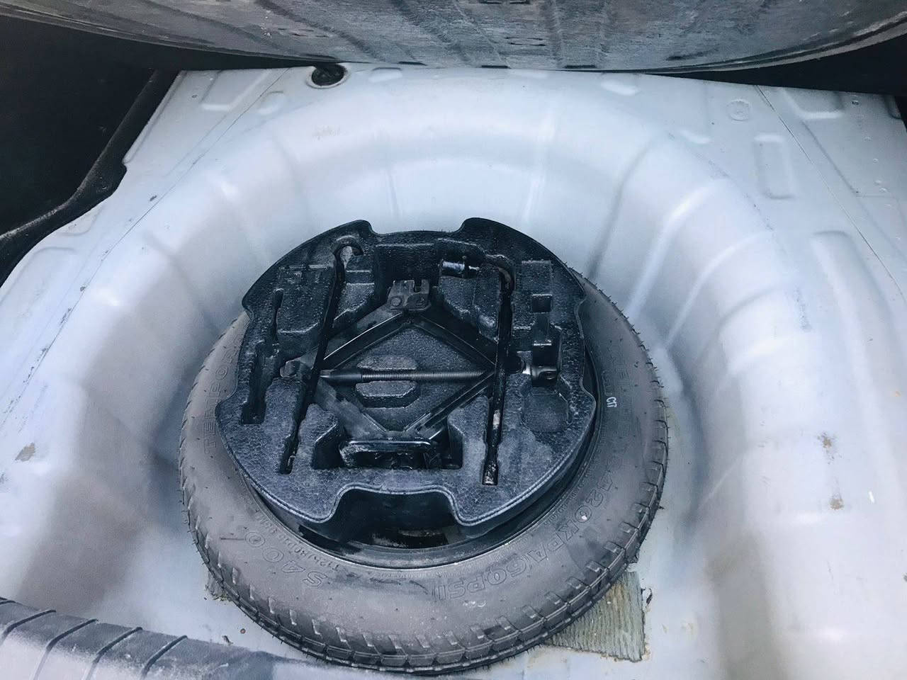 السلام عليكم
النترا موديل  2018 وارد امريكي گير محرك صدر تبريد تدفئة شرط لون ابيض صدفي رقم صلاح الدين  سنوية للـ2030 شرط التحويل السيارة  بيها باب السكن نص و الورا مبدل و شوية بالجاملغ الخلفي السونار مرفق ويا الصور سيارة جاهزة مابيها اي نقوصات السعر 125 وبيها مجال اخوان السوگ كلشي بي الشراي يتدلل  غير متواجد خاص
 للاستفسار اكثر
***********
***********
