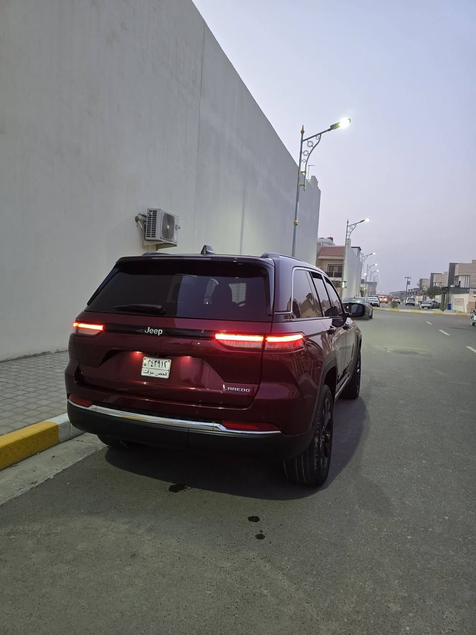 جيب شيروكي لاريدو موديل ٢٤ بيها تقرير غرق سيارة جديده وحلوه بدون رقم تترقم جميع المحافظات عدا الاقليم ... للتواصل وتساب ***********
