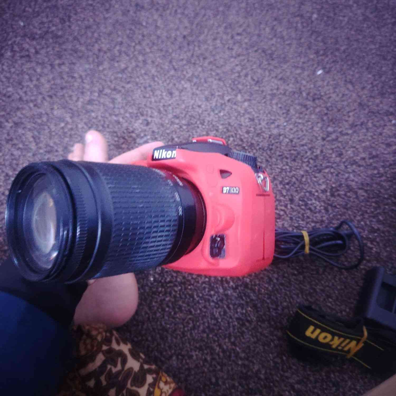 كامره نيكون 7100 للبيع النظافة كدام العين
ملحقاتها
بدي
زوم رياضي 70_300
جنطة
شاحنه
بطاريه
حزام كتف
جيلاتين لون احمر
السعر 475 الف وبيها مجال بسيط


**إذا كنت صاحب هذا الإعلان وتريد حذفه لأي سبب، رجاءا أرسل رسالة إلى الدعم الفني**