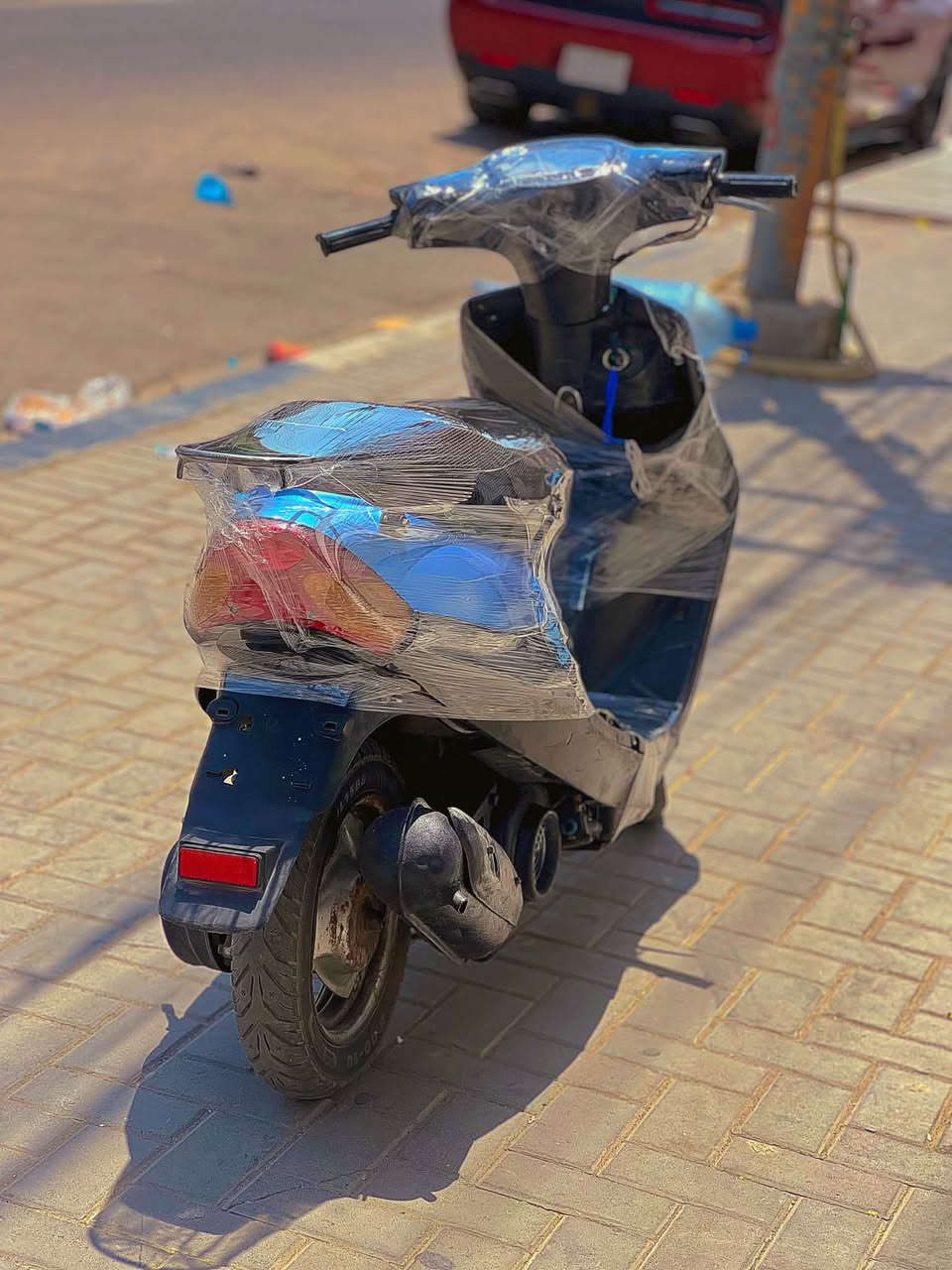 دراجة ياماها تسع زروف
‏
‏الدراجة نضيفة وجديدة بجيس، استخدام كلش قليل، مال وكيل وما صارلهة هواي طالعة.
‏المكينة ما مفتوحة، والكابريتة بلاد، كلشي بيهة بلاد وعلى هيئة الوكالة.
‏المكينة صوتهة كلش ناعم 
‏
‏الكهربائيات كلهة شغالة:
‏سلف – أشاير – لايتات
سلف نقصة بس باتري يشتغل طبيعي
‏بريك ورة وبريك كدام كلهن شغالين تمام.
‏
‏
‏الدراجة دواخلهة بيضة ملح
‏الدراجة ما تحتاج شي وجاهزة.
‏
‏السعر 275 نهايتهة، ما بيهة أي مجال رجائن

‏اقرة الوصف زين، إذا عجبتك الدراجة وعجبك السعر تتصل علي وكل الهلا بيك.
‏
‏ المكان: البصرة الجزائر
‏ ***********
