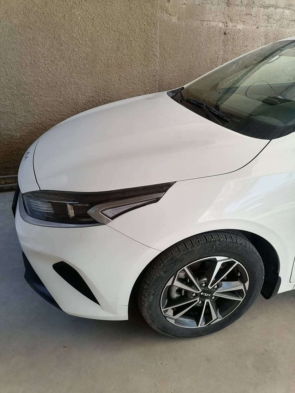 سلام عليكم كيا سيراتو 2022  ماشيه 74 وقابله لزياده محرك 1600 رقم بغداد بسمي تحويل ثاني ويل كب 16 داخل اسود تحكمات استيرن مري شفط حساس خلفي  الايت لد بيه طخه بلباب وره صدر وبعده مامصلحه طخه خفيفه  للستفسار ***********   لمعرفته السعر تعال خاص او اتصل اكيد بس شراي يتصل  وبيه سونار
