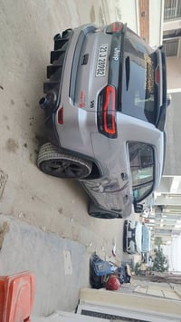 للبيع او مراوس جارجر اريد  جيب ٢٠١٧ خليجي لمتد فول مواصفات سقف بانورام...