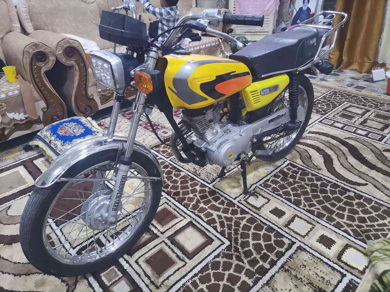 السلام عليكم البيع اربعه كيرنامه اليموني مديل 22 ومكينه 25. ندليس. وصفر مديل 20. وراق بل جيس دراجات نضيفات وحلوات. سعر خاص وشراي يخابر وبخير ويدلل الكوت حي الجهاد ***********///***********
