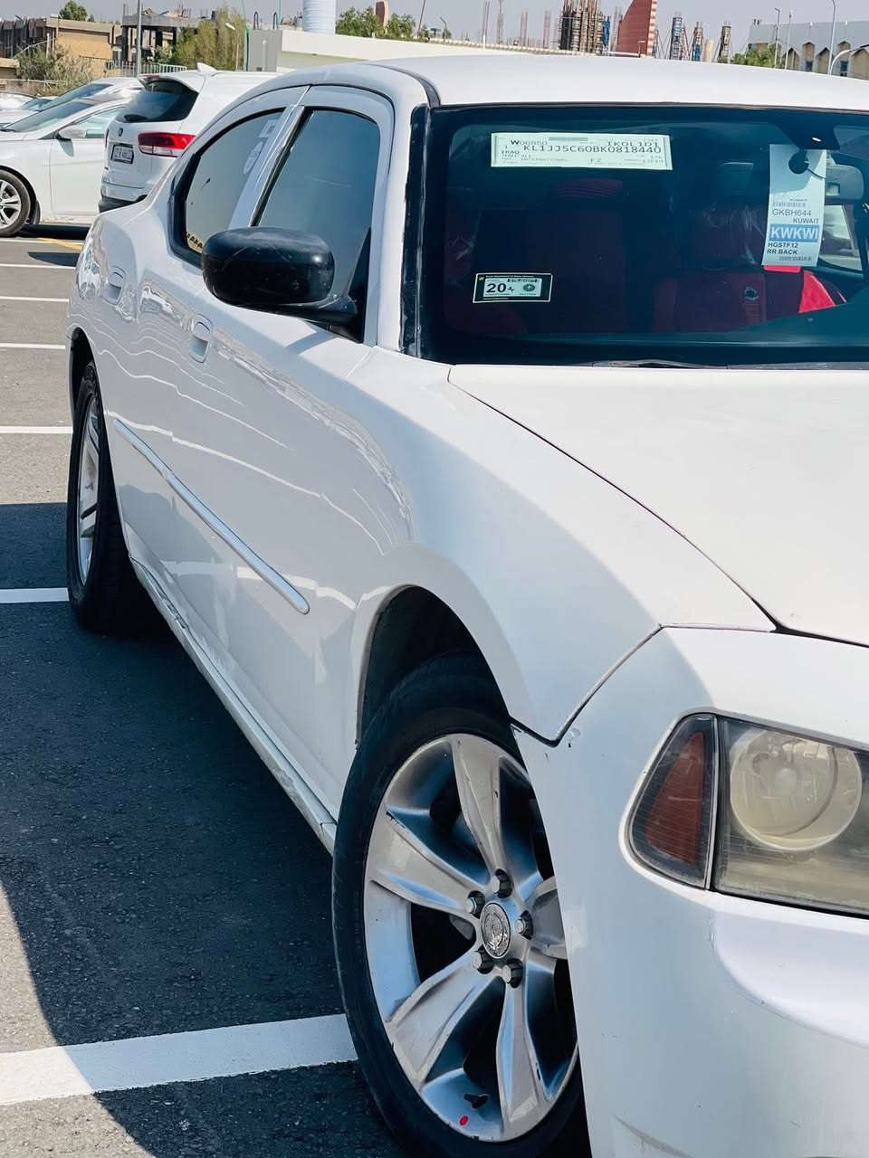 اللهم صلي على محمد وآل محمد
جارجر ٢٠١٠ أدوات أدوات أدوات بيها أرقام وسنوية طبق الاصل 
مكينة ٦سلندر جديدة
كير مكينه حدادية تبريد ثلج كله شغال 
لايتات زنون عالي ناصي 
دواخل جديده توني مدوشمها 
حدادية ٥٠٪؜
_________________________
السعر//٣٩وبيها مجال
المكان// البصرة
_________________________
***********
