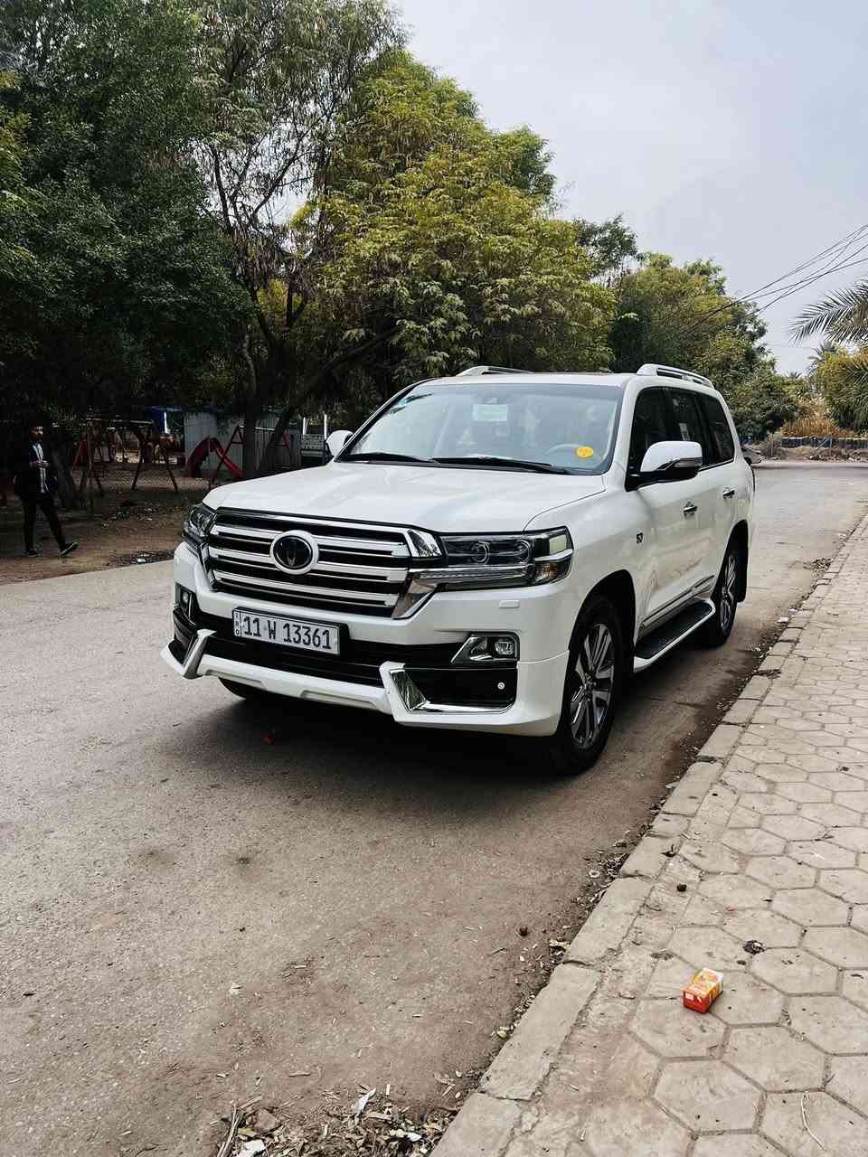 السلام عليكم لاند كروز 2017 VXS معروفه موصفات الVXS 5700 جكات باب خزن ميموري باب خلفي كهرباء سستم صوت لكزز كشنات تدفئه تبريد عداد لكزز وموصفات لكزز ماشيه 120 جاملغ جهة السايق براغي مفتوحه محاجه اذكر موصفاتها معروفه هواي موصفات 
العنوان بغداد 
معرفة السعر عند الأتصال 
***********
