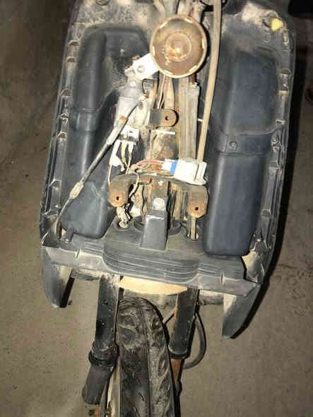 للبيع ادفع سعر عجبني ابيعك وايرمنيه موجوده شاصي ما مكسور ***********
